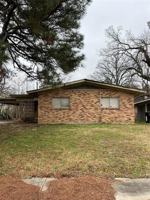 featured image of 702 Bringhurst Dr