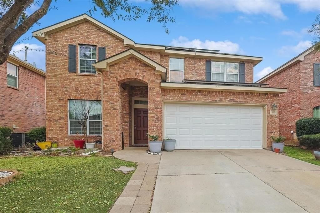 1621 Bluebird Drive - Photo 3 of 40