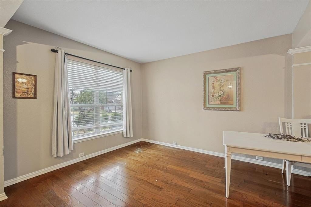 1621 Bluebird Drive - Photo 6 of 40