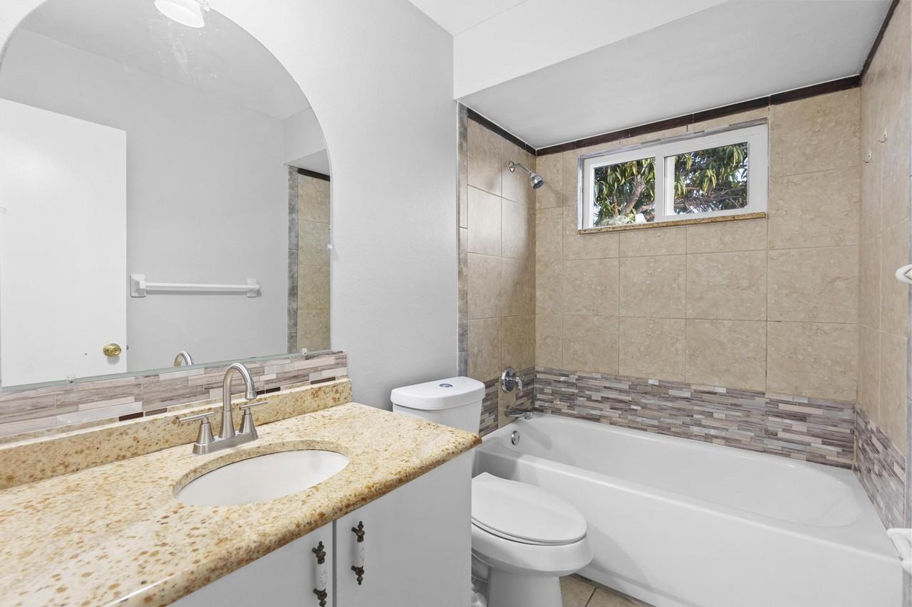 Boulder Woods Cir - Photo 2 of 16