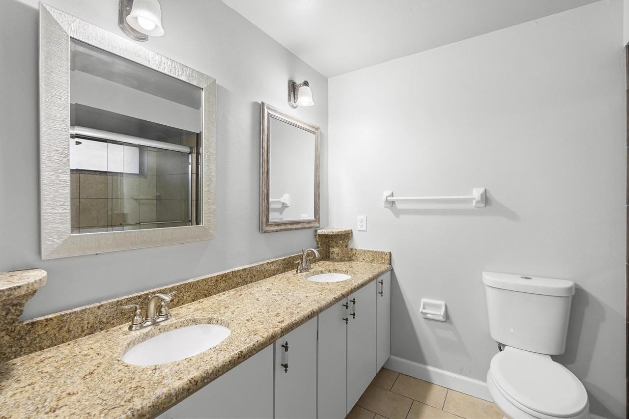 Boulder Woods Cir - Photo 3 of 16