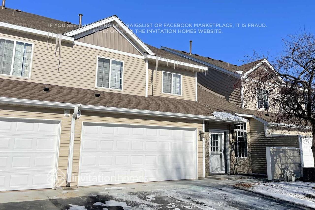 1705 Stone Meadow Blvd - Photo 2 of 18