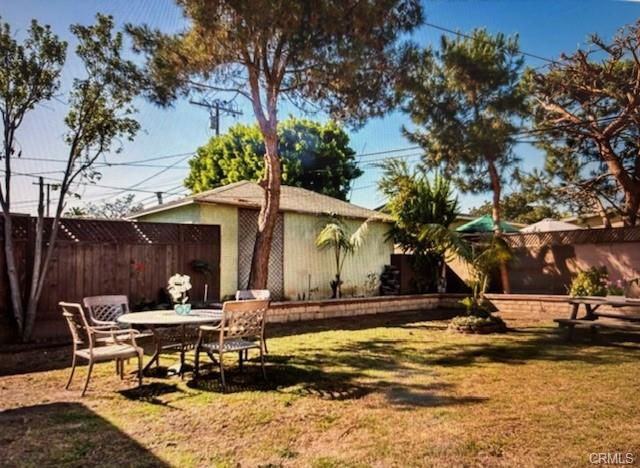 22903 Petroleum Ave - Photo 2 of 8