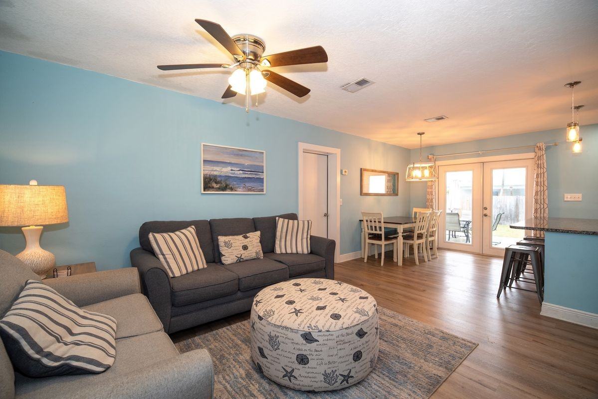 117 Se 2nd St - Photo 3 of 25