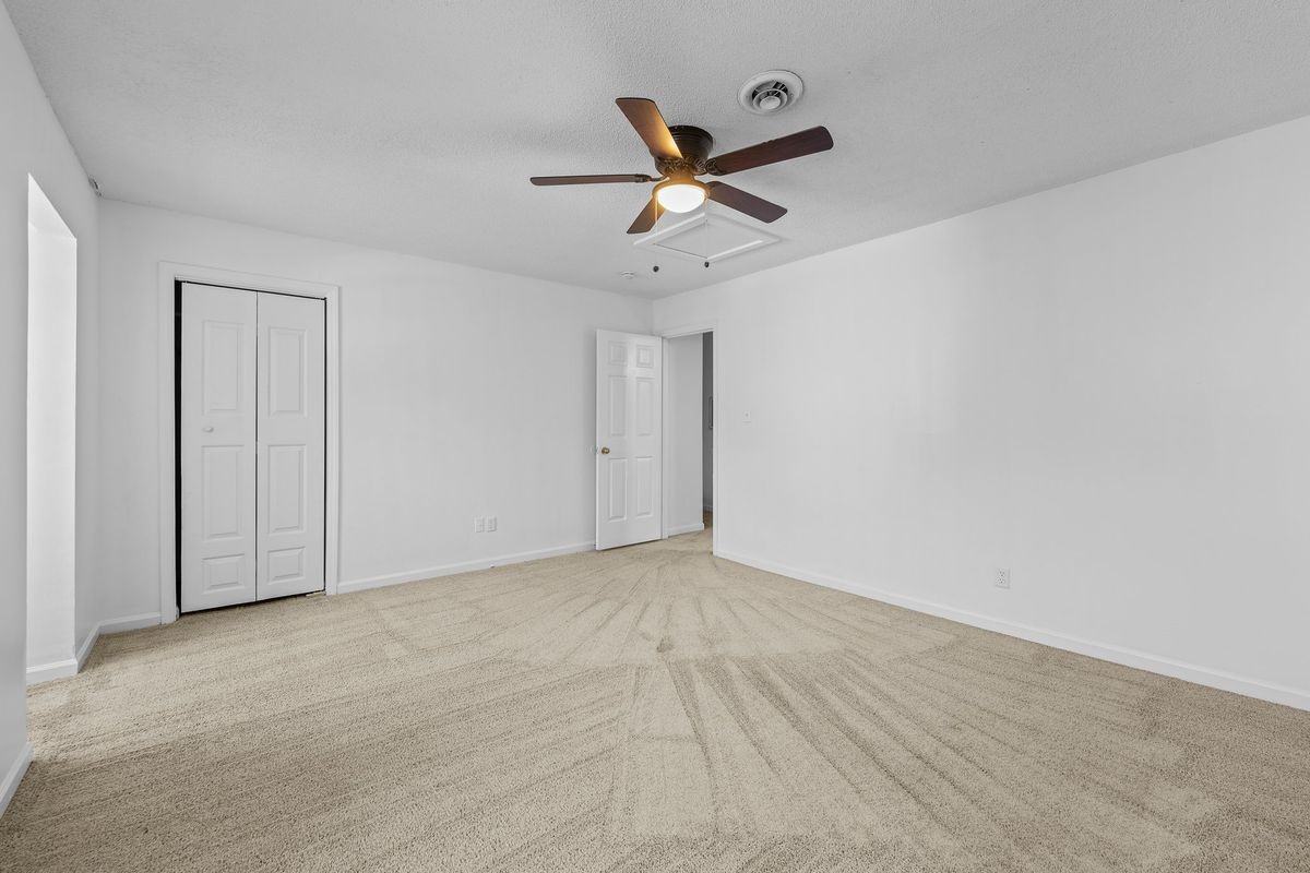 1022 Fir Pl - Photo 7 of 8
