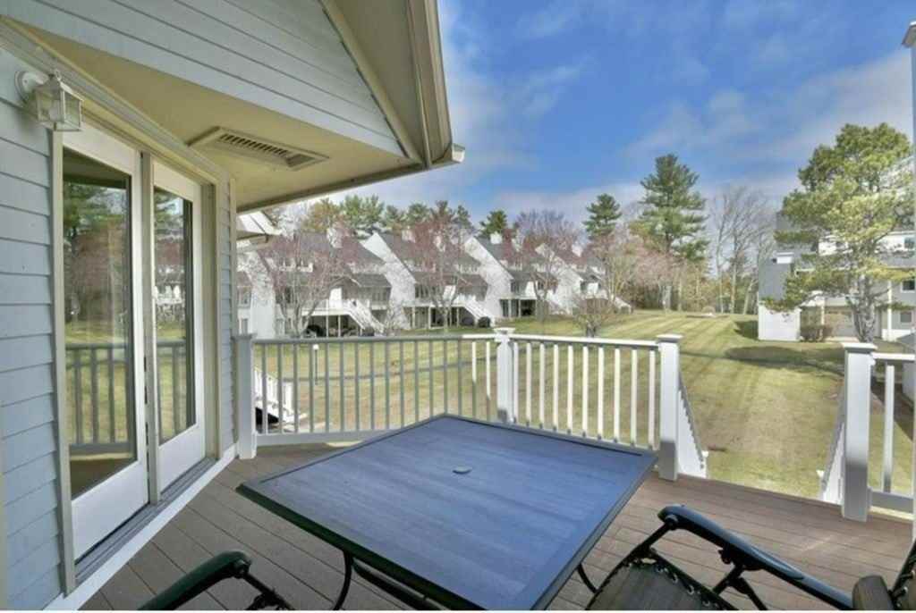 703 Beacon Park - Photo 3 of 26