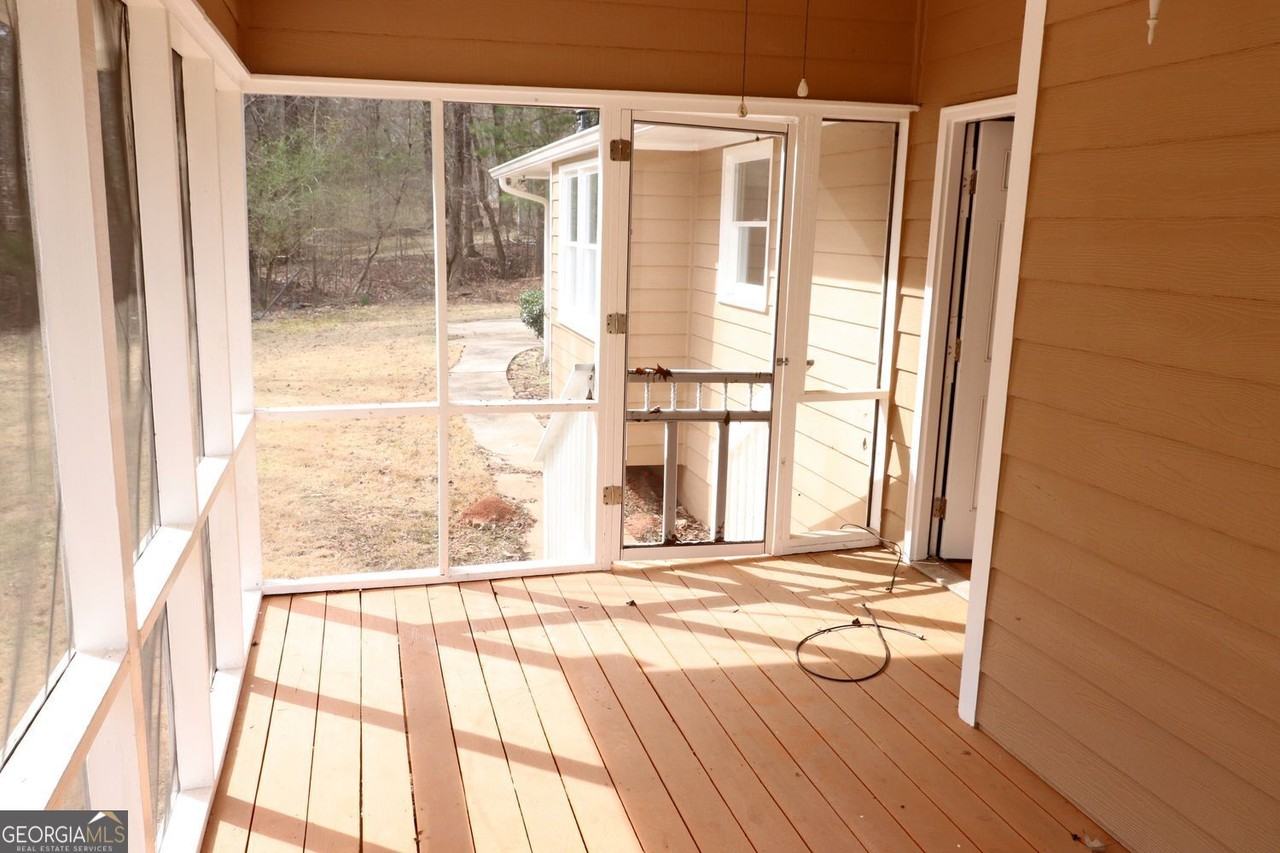 150 Bunny Ln - Photo 6 of 15