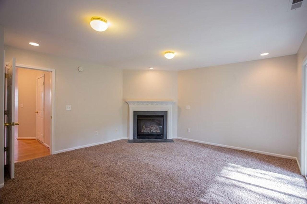 4006 Lillington Dr - Photo 6 of 23