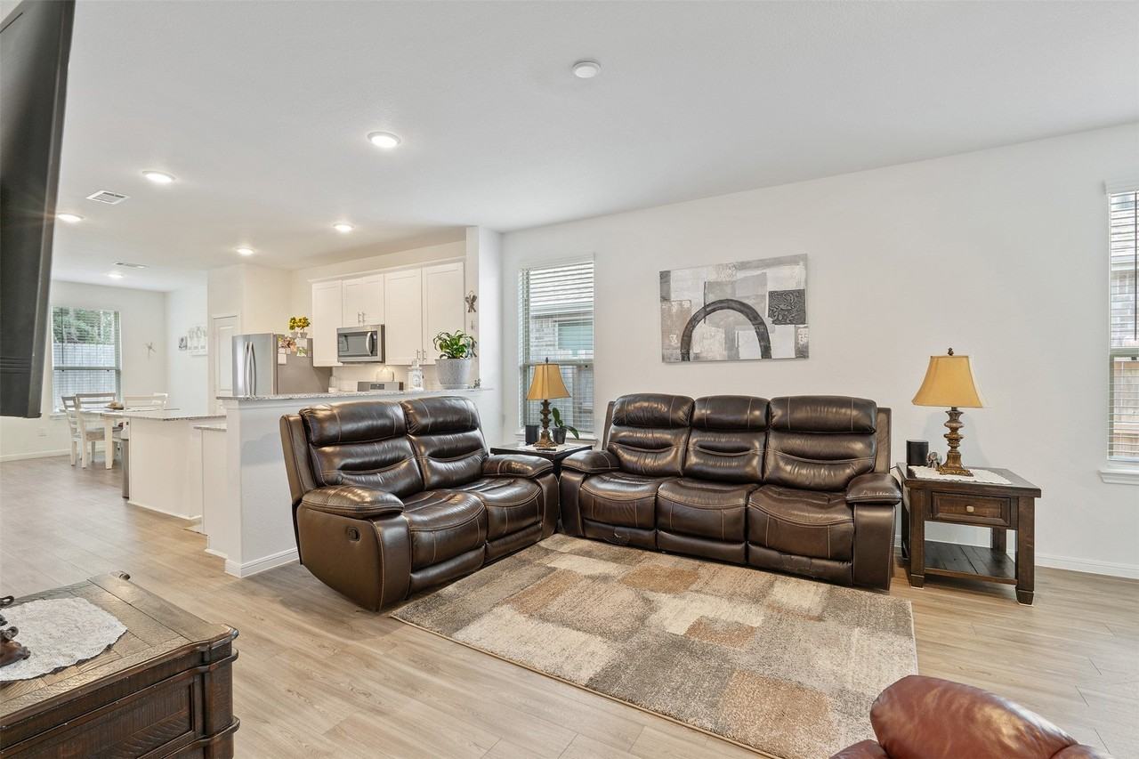 10507 Pineland Dr - Photo 7 of 27