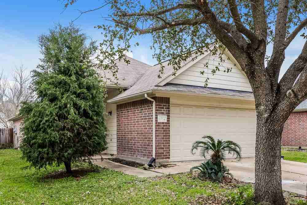 20734 Baron Bend Ln - Photo 3 of 16