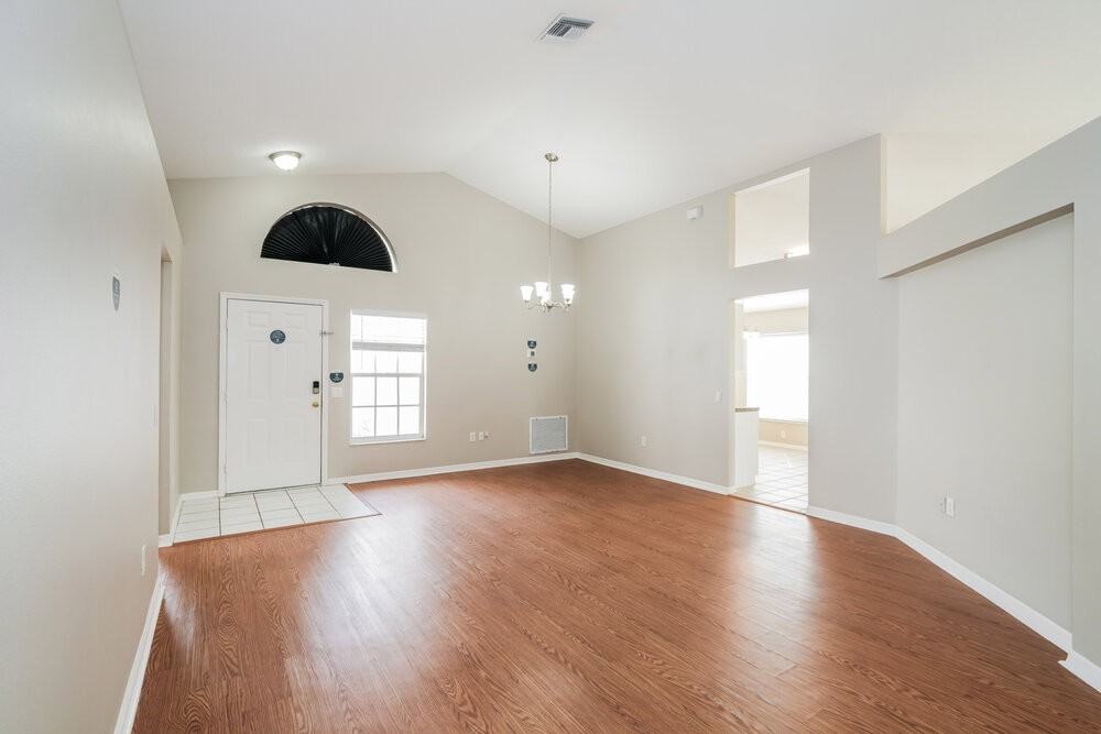 1511 Firewheel Dr - Photo 3 of 16