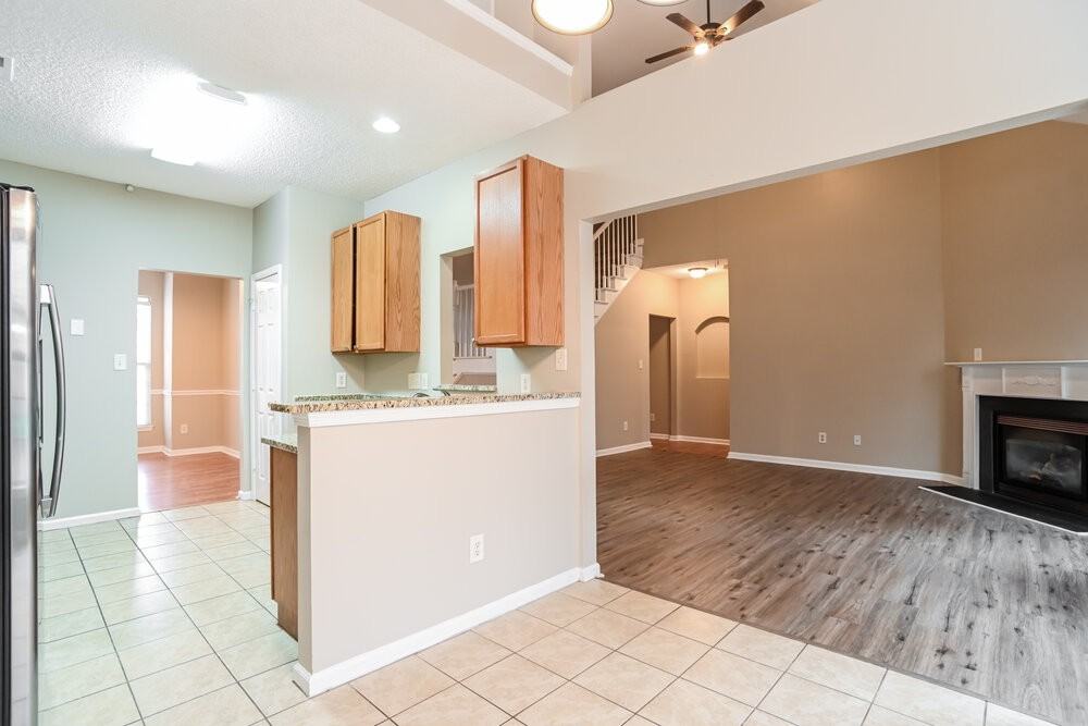 10041 Brawley Ln - Photo 7 of 17