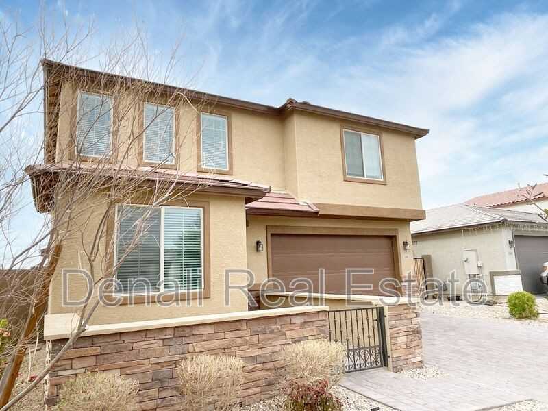 15683 W Morning Glory St - Photo 3 of 33