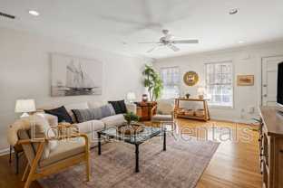 164 Queen St - Photo 1 of 1