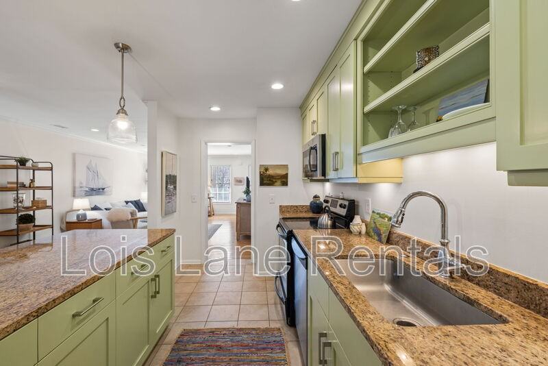 164 Queen St - Photo 5 of 24
