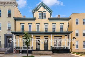 featured image of 222 Summit Ave #2R