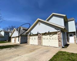 featured image of 449 Ne Churchill St