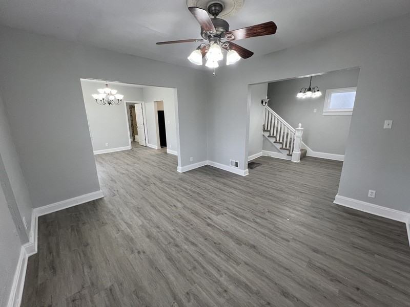 3237 E 32nd St - Photo 3 of 20