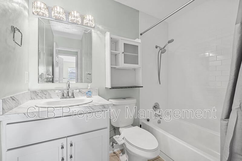 910 New Castle Ct - Photo 5 of 13