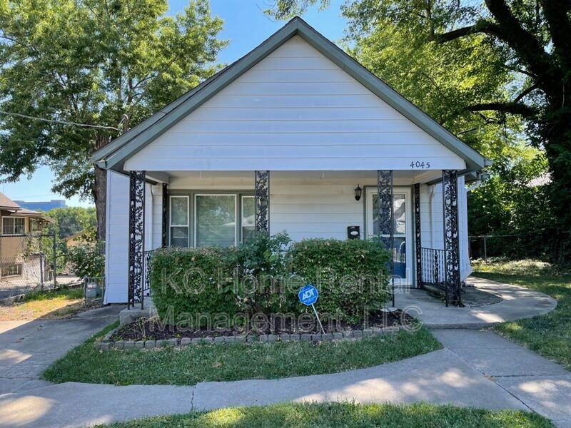4045 S Minnie St - Photo 2 of 26