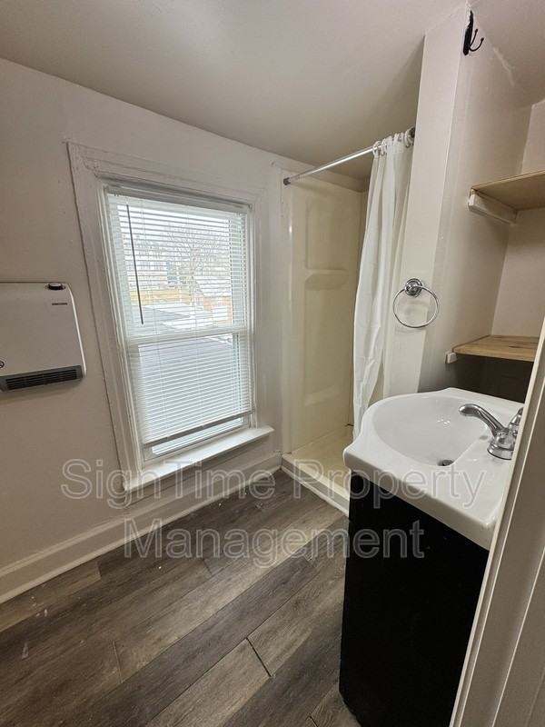 139 Summit Ave - Photo 3 of 10