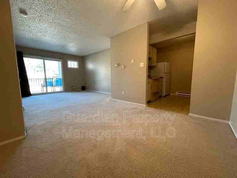 912 N Walnut St #10 - Photo 2 of 16