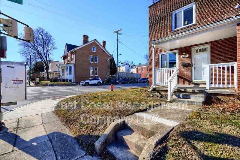 2052 Druid Park Dr - Photo 2 of 29