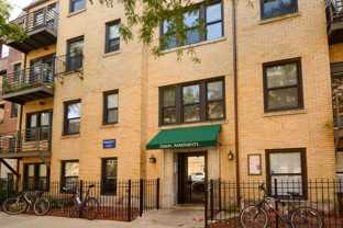 917 W Dakin St #403 - Photo 1 of 1