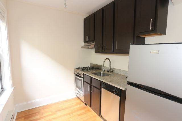 4737 N Hermitage Ave #204 - Photo 2 of 13