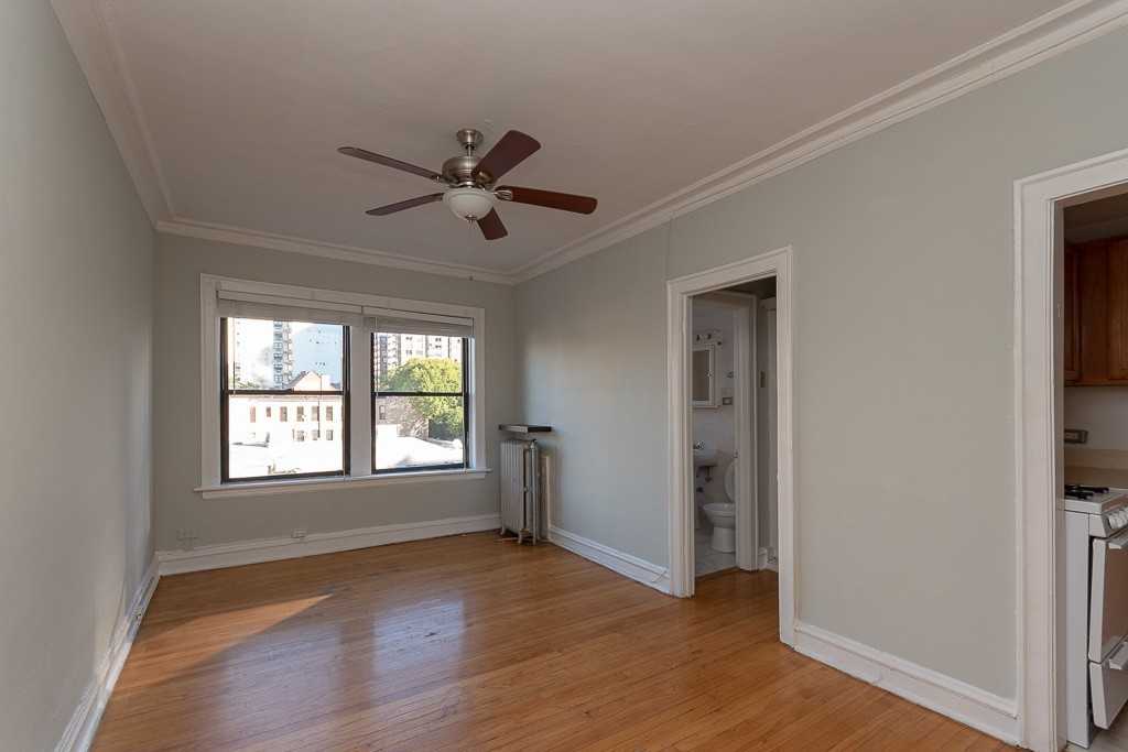 1164 N Dearborn St #406 - Photo 7 of 15