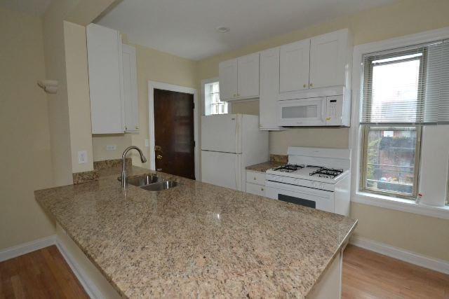 PAULINA + BERTEAU #3S - Photo 2 of 17