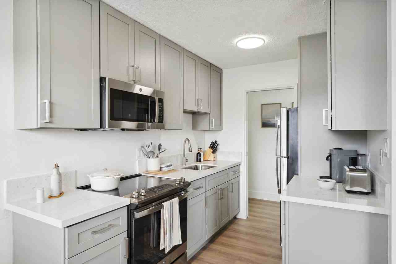 ArtHaus Central - Photo 5 of 31