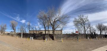 featured image of 1500 W 7th St