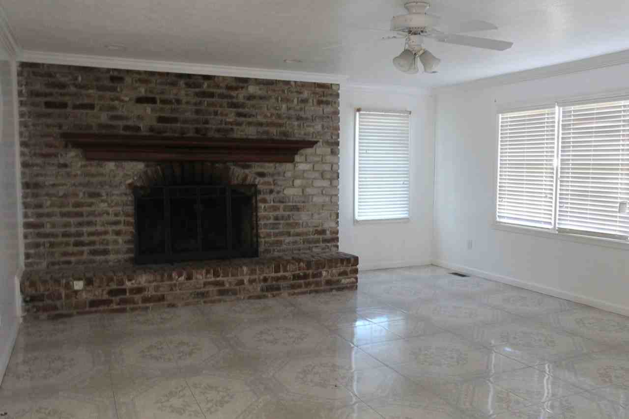 Hollis Drive 311 - Photo 6 of 12