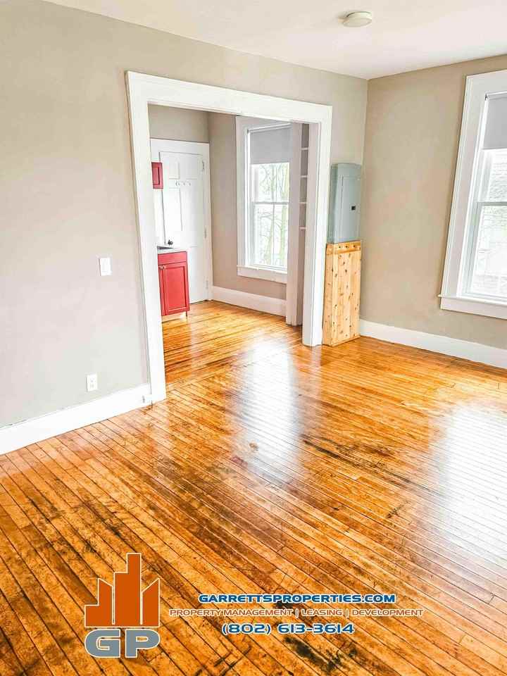 31 East State Street - Photo 3 of 9