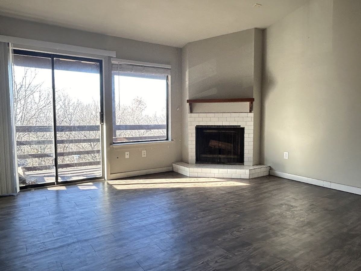 968 North Lewis Avenue - Photo 5 of 12