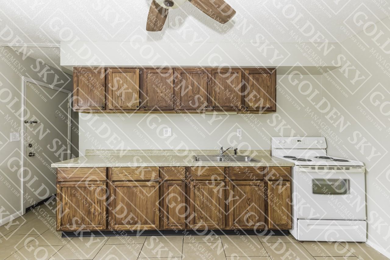 112 South Keystone Circle - Photo 4 of 9