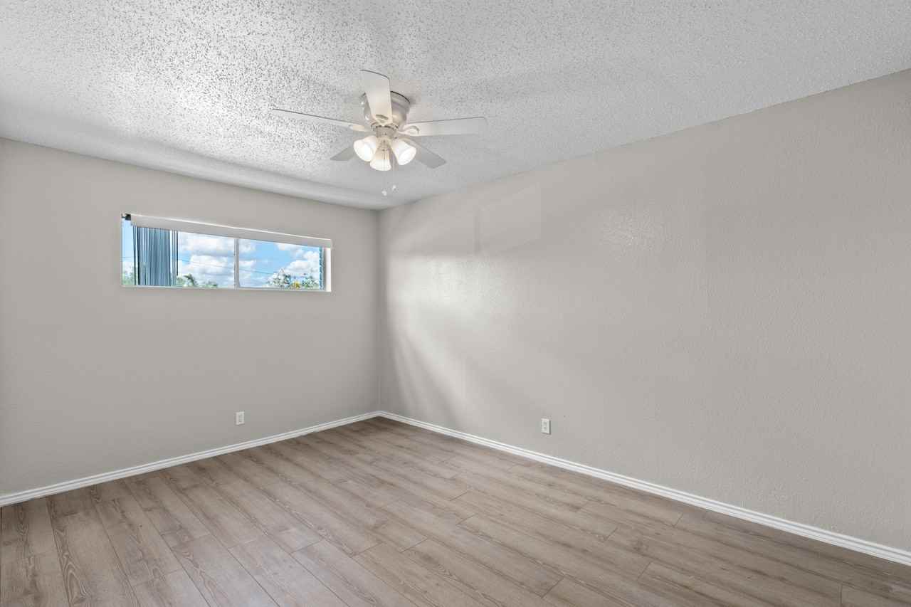 Sun Valley Apartments - Photo 4 of 50