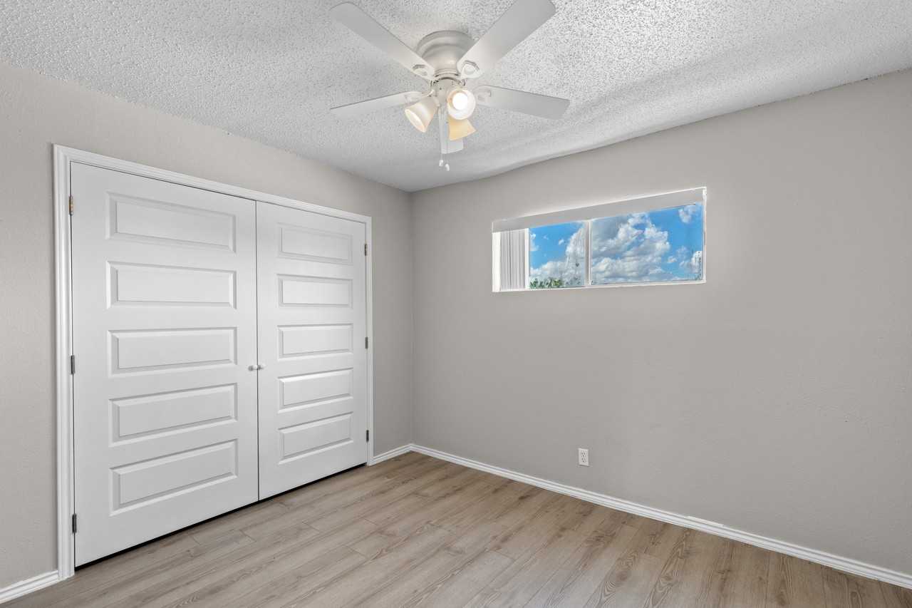 Sun Valley Apartments - Photo 6 of 50