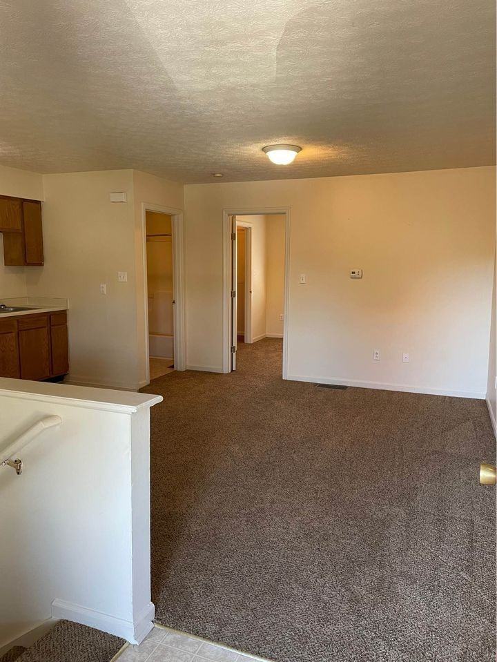 221 Keystone Drive - Photo 2 of 10