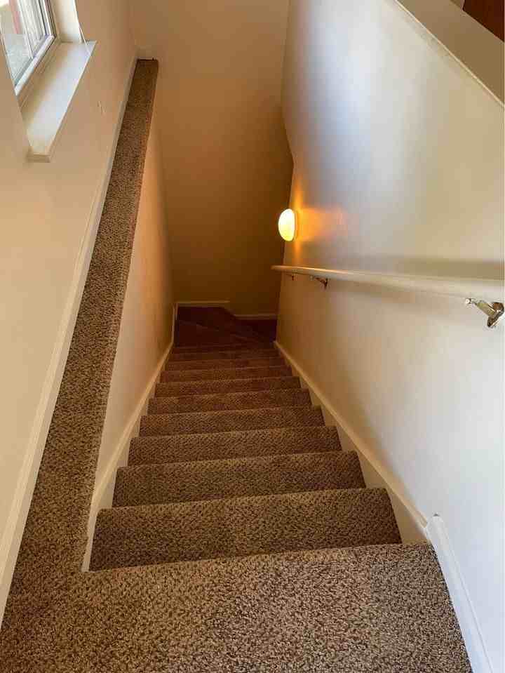 221 Keystone Drive - Photo 7 of 10