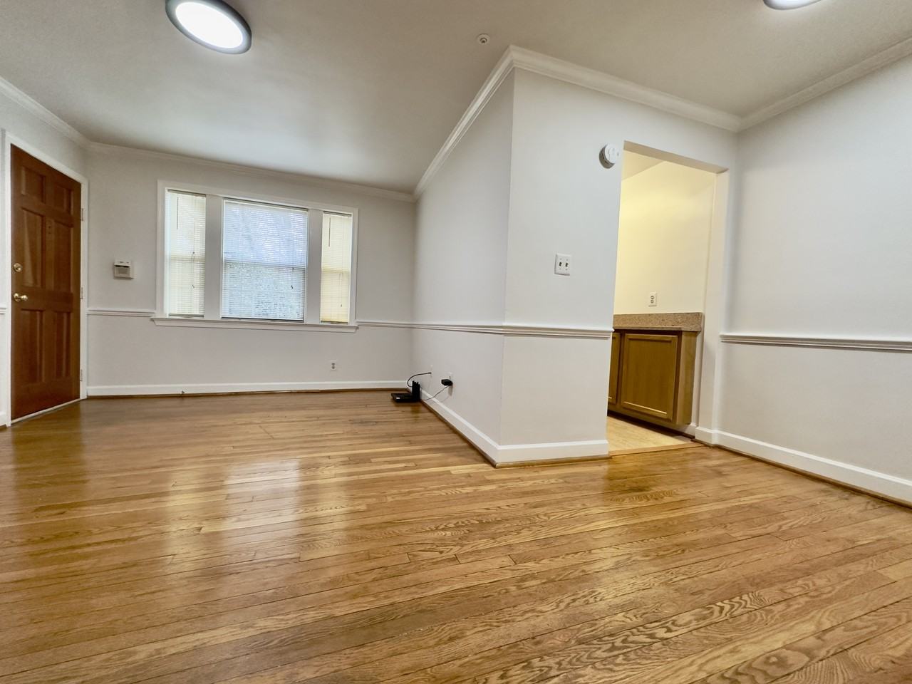 907 Church Street - Photo 3 of 22