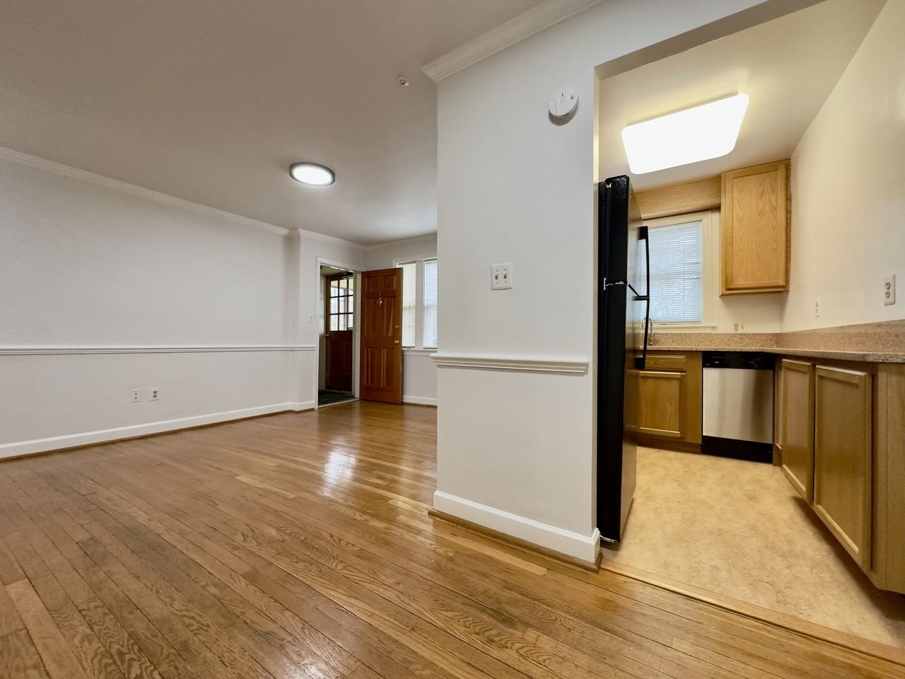 907 Church Street - Photo 6 of 22