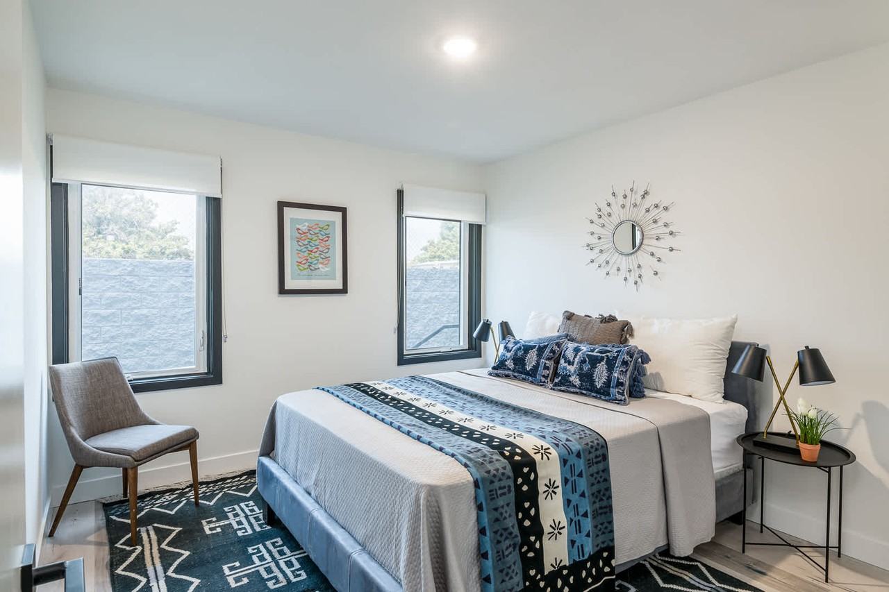 Thistle - Photo 6 of 46