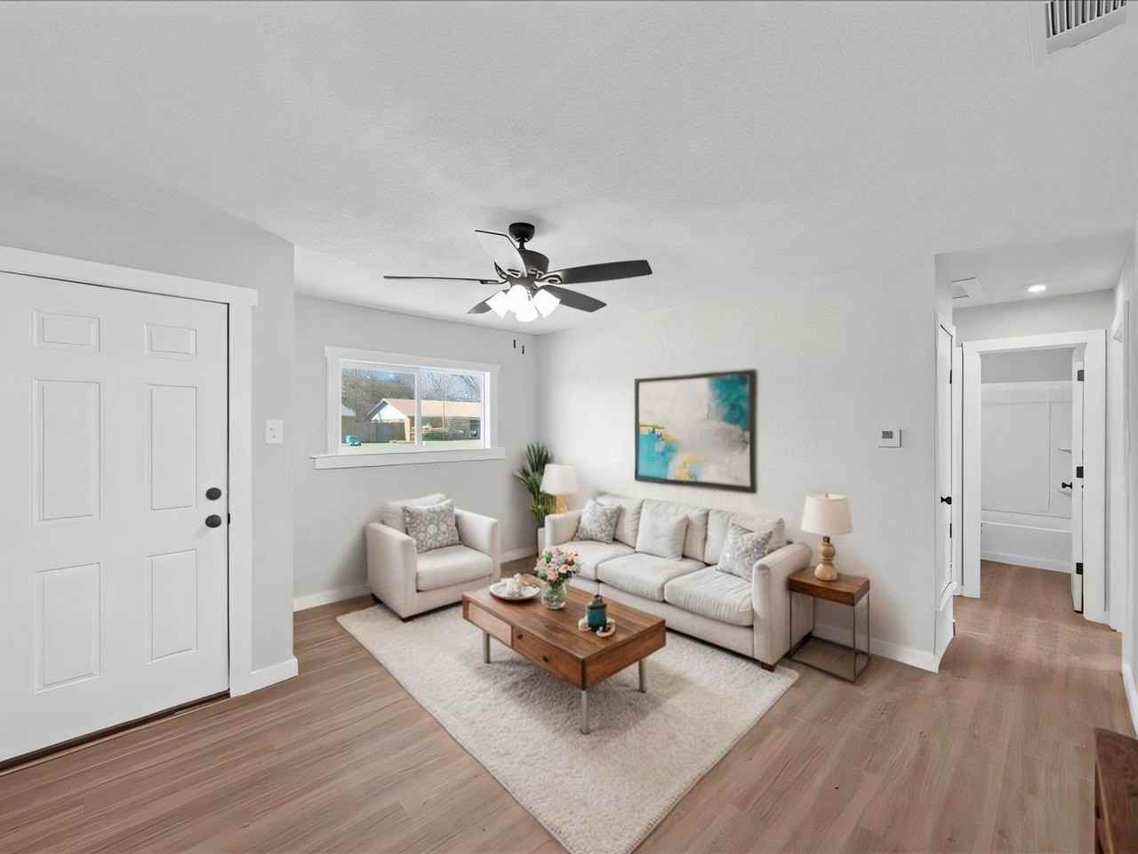 105 Shirley Drive - Photo 3 of 12