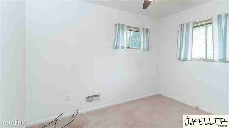 321-323 Pauline - Photo 7 of 26