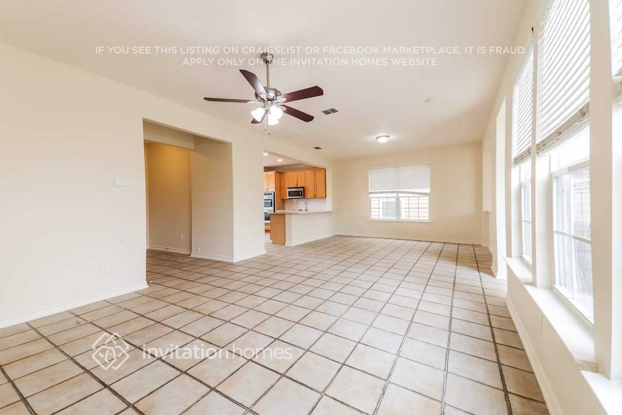 6928 Wind Row Dr - Photo 5 of 18