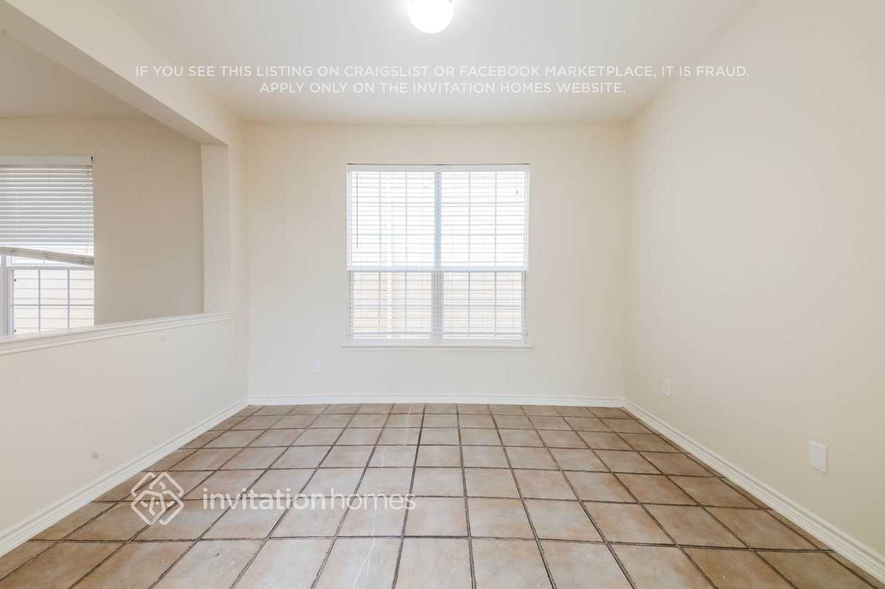 6928 Wind Row Dr - Photo 7 of 18
