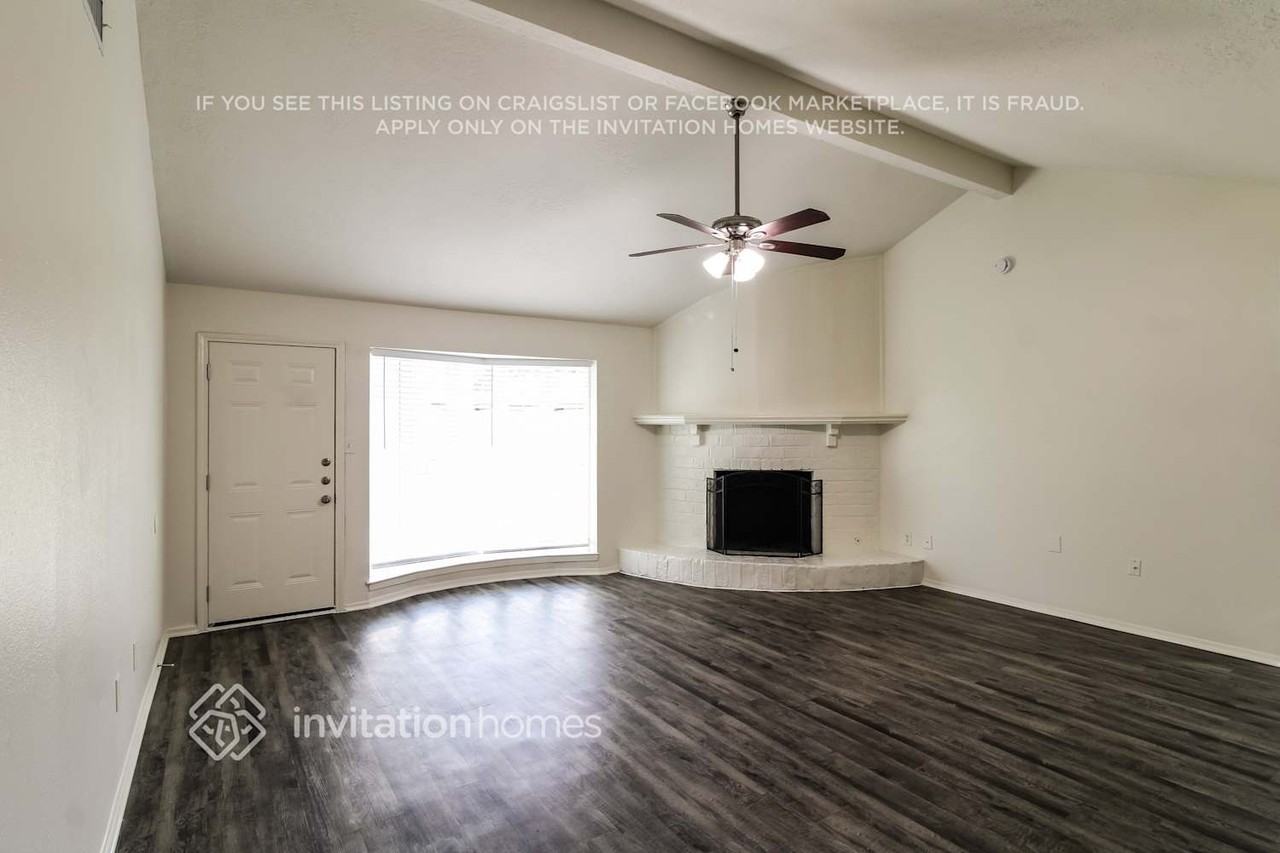 206 Brandywyne Dr - Photo 3 of 12