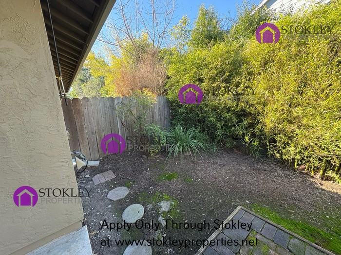 38 Kuhl Ct - Photo 2 of 19